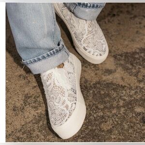 SeaVees Baja Slip On Platform in Cream.